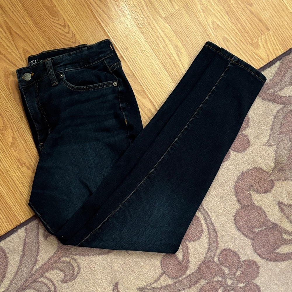 Time and Tru Women's Dark Blue Jeans